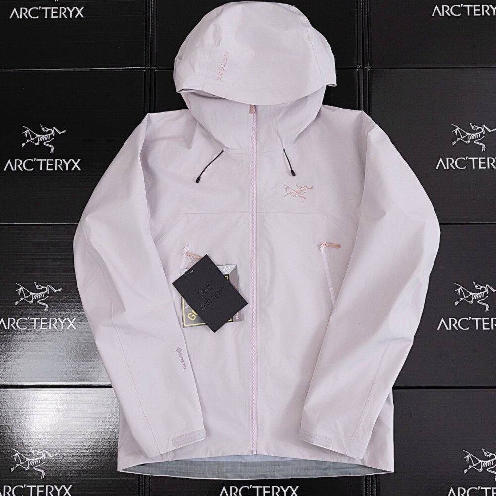 Arcteryx Women's Windproof and Waterproof Ski Jacket Size M
